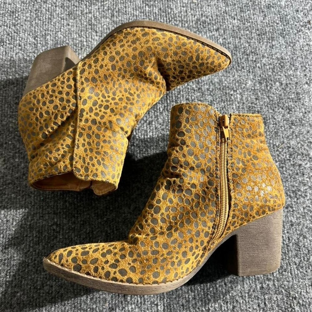 Madden‎ Girl Womens Leopard Print Ankle Booties Tan Black Block Heel Size 6